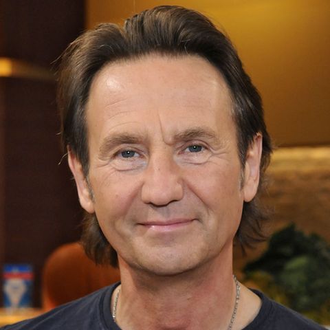 Ralf Brosius wirbt für Wildkräuter, seine "Lebensretter aus der Natur"