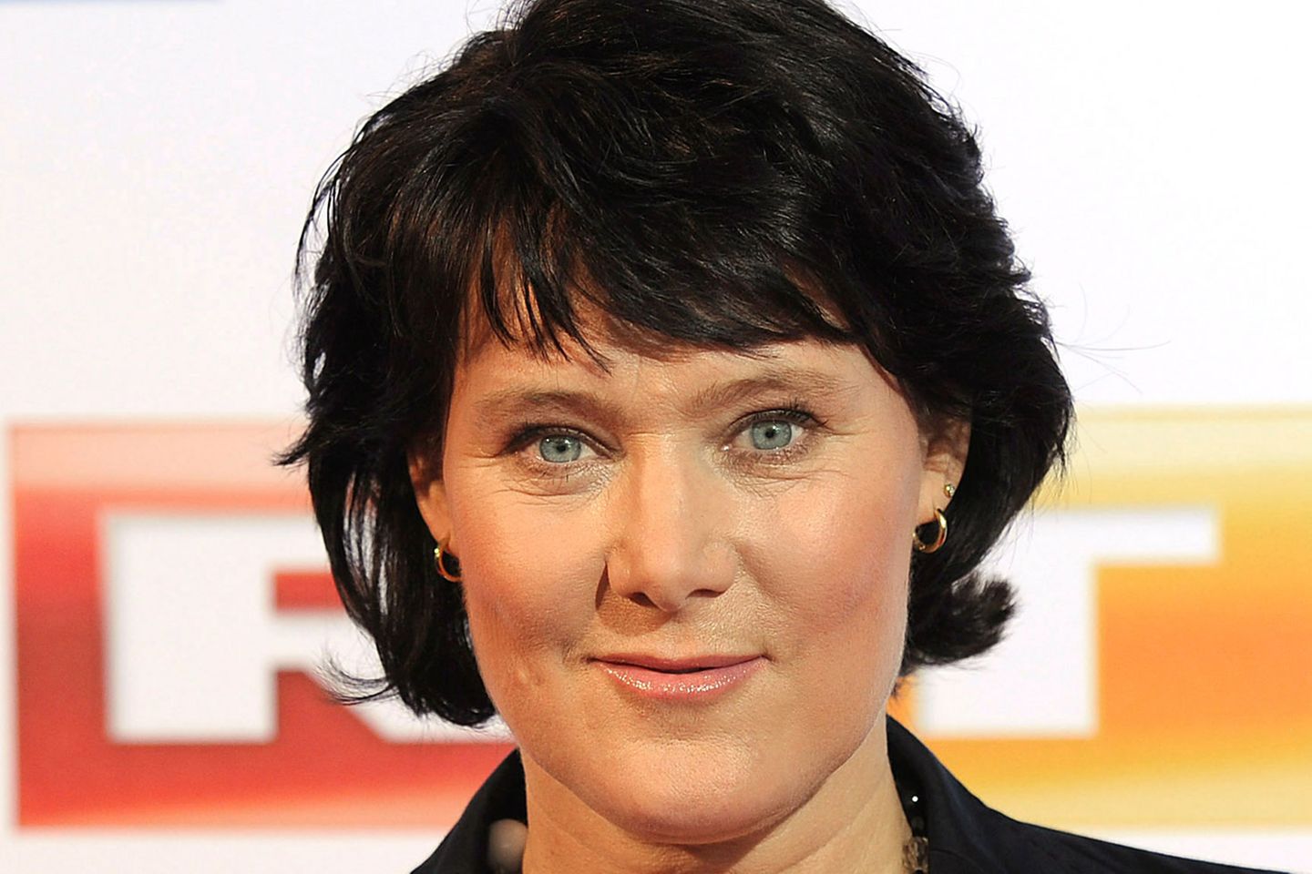 Emmy-Nominierungen: Ganz sicher wird eine Deutsche mit einem Emmy geehrt: Anke Schäferkordt, Geschäftsführerin der Mediengruppe RTL Deutschland, wird als "herausragende Persönlichkeit im internationalen Fernsehgeschäft" ausgezeichnet. Auch Heidi Klum darf auf Trophäen hoffen. Die 40-Jährige ist gleich zwei Mal nominiert, als Moderatorin der Casting-Sendung "Project Runway" und Produzentin der Show, in der Nachwuchsdesigner gegeneinander antreten. Ganz sicher wird eine Deutsche mit einem Emmy geehrt: Anke Schäferkordt, Geschäftsführerin der Mediengruppe RTL Deutschland, wird als "herausragende Persönlichkeit im internationalen Fernsehgeschäft" ausgezeichnet. Auch Heidi Klum darf auf Trophäen hoffen. Die 40-Jährige ist gleich zwei Mal nominiert, als Moderatorin der Casting-Sendung "Project Runway" und Produzentin der Show, in der Nachwuchsdesigner gegeneinander antreten.