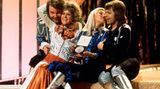 Der Abend des großen Triumphes: Am 6. April 1974 gewannen Abba mit "Waterloo" den Eurovision Song Contest. Schon damals auffällig waren ihre bunten Kostüme und die Plateauschuhe der Damen - und Herren!