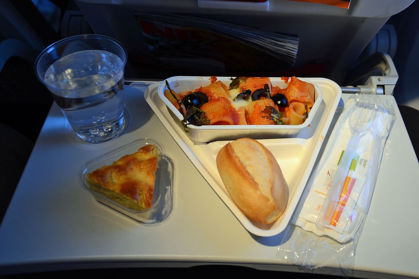 Swiss Air Lines, Economy Class: Flug Istanbul - Zürich