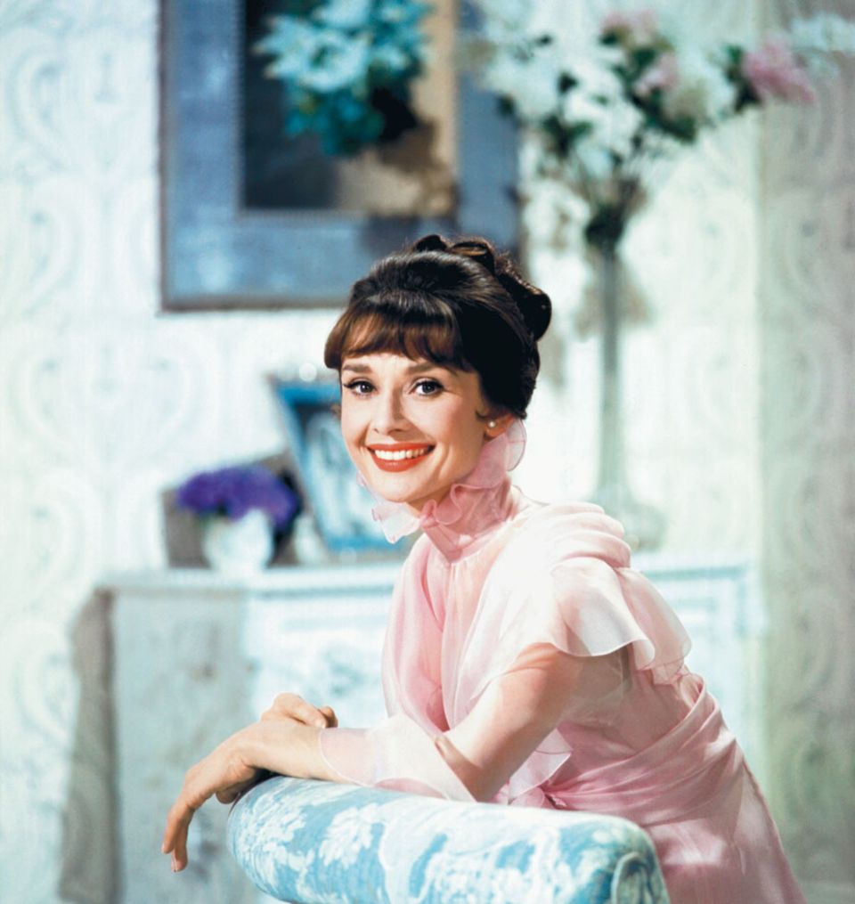 Audrey Hepburn bei den Dreharbeiten zur Musical-Verfilmung "My Fair Lady".  www.taschen.com