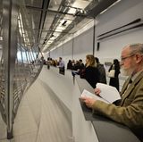 Das Herzstück der Ausstellung: Die Rekonstruktion eines 37 Meter langen Originalschiffes, das 1997 in Dänemark geborgen und auf 1025 nach Christus datiert wurde.