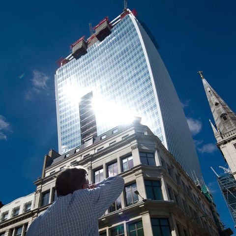 Sonnenreflektion: Hochhaus in London schmilzt Autos