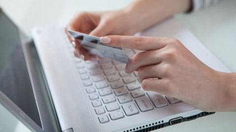 Online-Banking kann gefährlich werden. Doch mit den richtigen Vorsichtsmaßnahmen kann man das Betrugsrisiko minimieren
