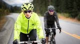 Die kanadische Marke bietet ein gutes Preis- Leistungsverhältnis. Das Shift Jacket als Regenschutz zum Überziehen kostet etwa 80 Euro.