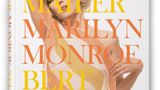Im Juli 1962 erwartete der damals 32-jährige Modefotograf Bert Stern die Filmgöttin Marilyn Monroe im Hotel Bel-Air in Los Angeles Marilyn Monroe zum Fotoshooting. Es wurde die erste von drei Sessions für die "Vogue" - und dauerte zwölf Stunden. Stern hatte Champagner kalt gestellt, was zur entspannten Atmosphäre beitrug.  Wenige Wochen später war Marilyn Monroe tot. Das dreitätige Shooting ging als "the last sitting" (die letzte Sitzung) in die Geschichte ein - und machte den Fotografen weltberühmt.   Die Aufnahmen stammen aus dem Bildband "Marilyn Monroe", der im Taschen-Verlag erschienen ist. Er umfasst 276 Seiten und kostet 49,99 Euro. Neben den Fotos von Stern enthält der Band einen ausführlichen Text von Schriftsteller Norman Mailer.