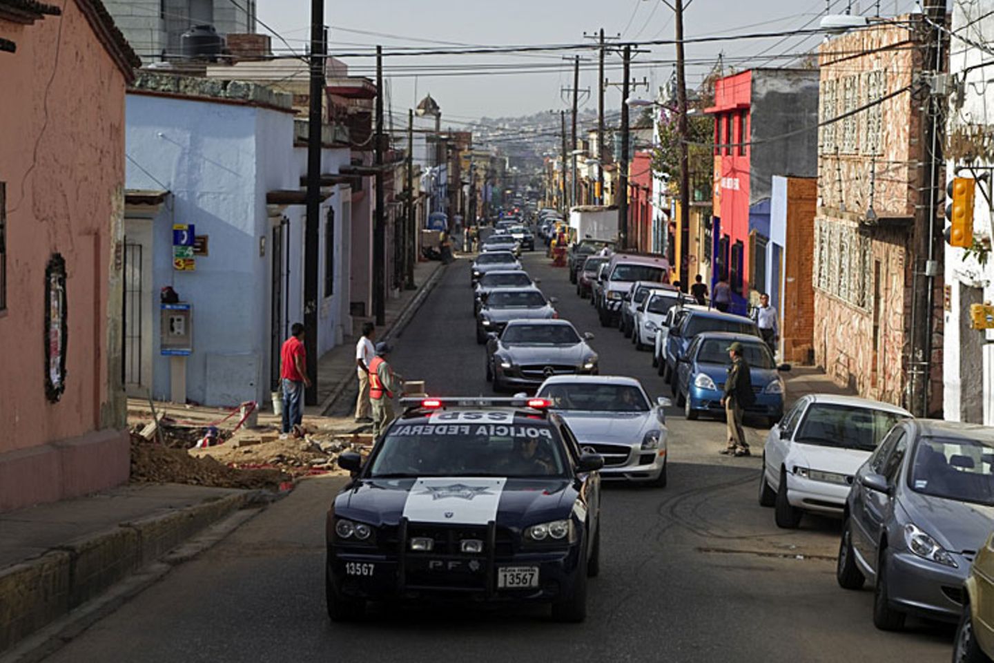 Mercedes klotzt. In einem Land wie Mexico wirkt der Aufwand befremdlich