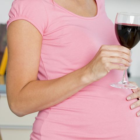 Ein Glas Wein ist in der Schwangerschaft schon zu viel.