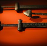 Ausrüstung zum Plündern und Erobern: Die sogenannten Ulfberht-Schwerter der Wikinger waren gefürchtet. Ihre Bauanleitung und das Material, aus dem sie geschmiedet wurden, hielten sie streng geheim.