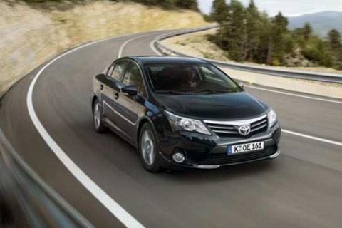 Toyota Avensis: Mehr fürs gleiche Geld