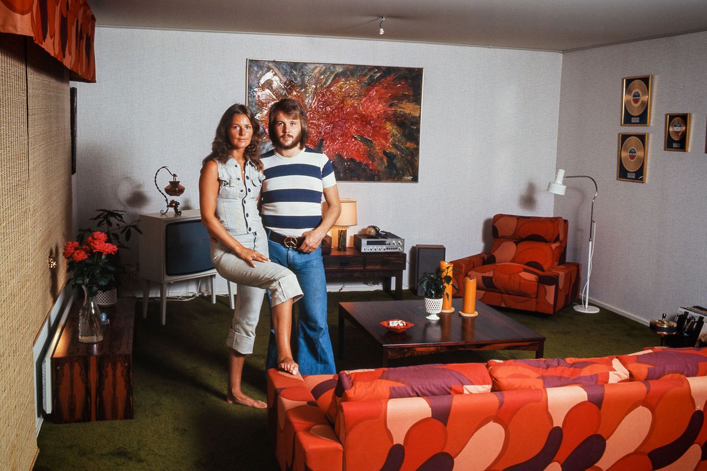 Auch Anni-Frid Lyngstad war vor ihrer Zeit bei Abba auf Solopfaden unterwegs. 1968 lernte sie den Musiker Benny Andersson kennen, zwei Jahre später verlobten sie sich. Die Hochzeit fand allerdings erst 1978 statt. Das Foto zeigt das Paar im Jahr 1972