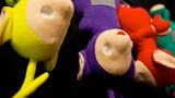 Laa-Laa, Tinky-Winky, Po und Dipsy - Menschkind hat sie alle erwischt. Doch den Teletubbies nahm er nur das Augenlicht.
