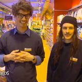 Ab 2010 moderiert das Duo die ProSieben-Sendung "Ahnungslos" und bekam dafür sogar Unterstützung von der Bundeszentrale für politische Bildung. In der mit versteckter Kamera aufgezeichneten Show wurden Passanten in verschiedenen Situationen angesprochen und in Fragen verwickelt. Wer eine Frage richtig beantwortet hat, bekam 50 Euro.