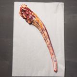 Schwanz  Aus dem Rinderschwanz kann ein köstlicher Fond gezaubert werden. Wenn man die Knochen auslöst, können daraus auch köstliche Rinderschwanz-Scheiben gezaubert werden. Ein passendes Rezept gibt es im Buch.