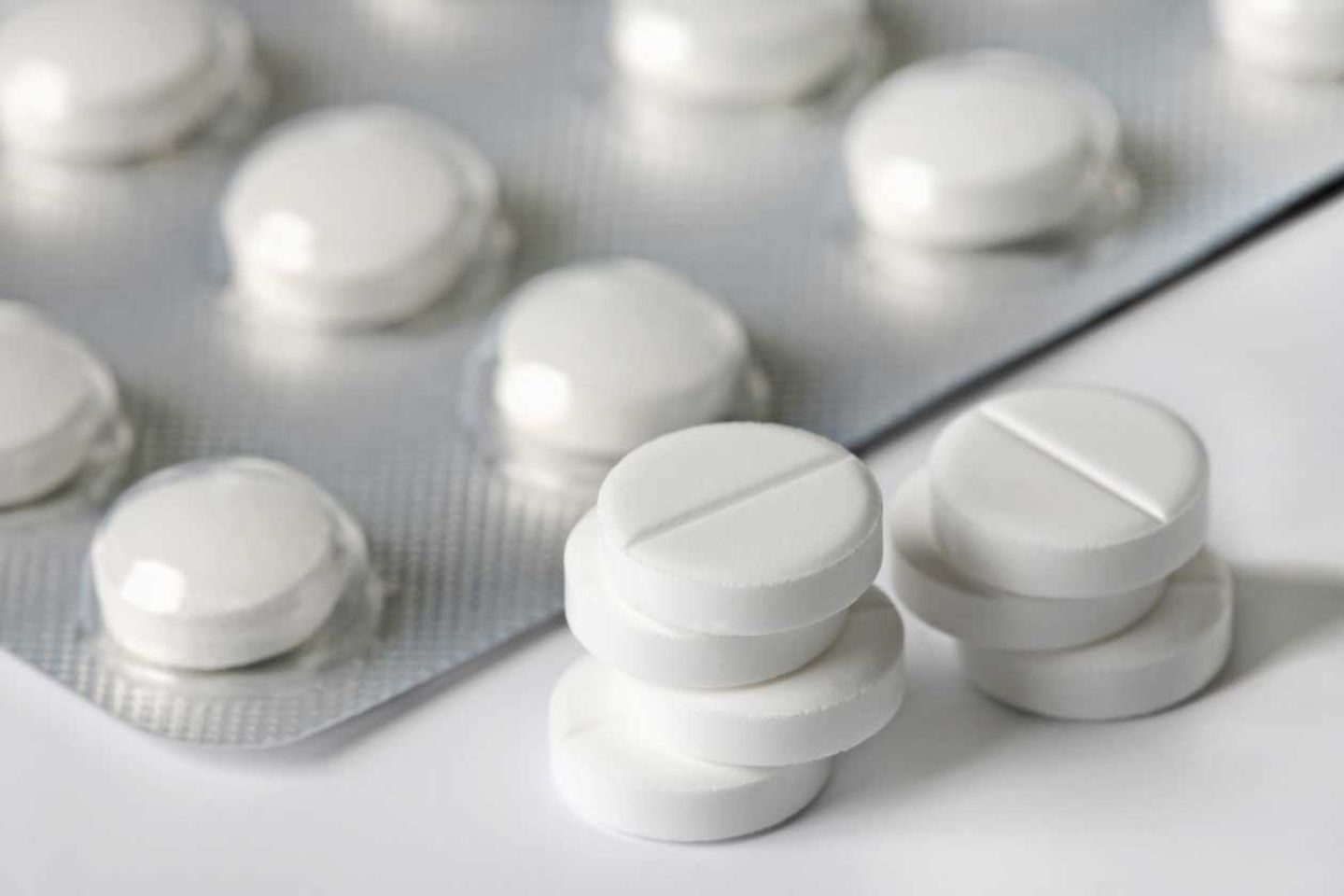 Soll es Paracetamol künftig nur noch auf Rezept geben? Das Schmerzmittel wird ohnehin nicht mehr in Großpackungen rezeptfrei verkauft