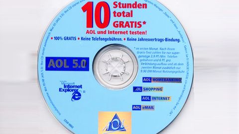 Einwahl-CDs fürs Internet: 2,1 Millionen Menschen zahlen immer noch für AOL-Abos