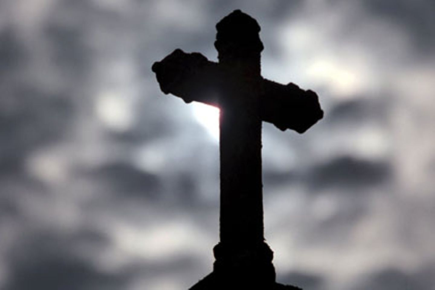 Priester mit fragwürdiger Moral: Mehr als eine Million Euro soll der angeklagte Gemeindepfarrer veruntreut haben