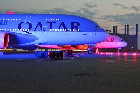 Erster A380 für Qatar Airways: Roter Teppich für den Super-Airbus