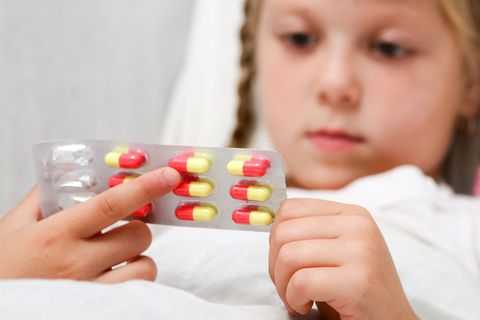 Bei einer Lungenentzündung sind Antibiotika sinnvoll, bei Husten und Schnupfen nicht