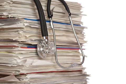 Mitarbeiter der Rechercheplattform VroniPlag Wiki wollen 50.000 Doktorarbeiten auf Plagiate untersuchen.