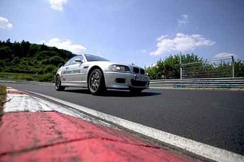 Strecken wie die Nordschleife sind der Arbeitsplatz der Testfahrer