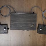 Die "Brown Box", Baers Prototyp seiner Konsole, den er mit Unterstützung seines damaligen Arbeitgebers, des Rüstungsunternehmens Sanders, bauen konnte. Von Anfang an war die Konsole für zwei Spieler ausgelegt