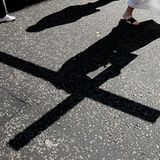 "Würde Gott heutzutage zusätzlich zu seinem Sohn eine Tochter auf die Erde senden, würde sie wohl als Botschaft die Frage an die Menschheit stellen: Warum habt ihr nicht auf meinen Bruder gehört?", schreibt Horst B. aus Schwerte