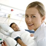 Deutsche Krankenschwestern haben den vertrauenswürdigsten Beruf im Gesundheitswesen. 90 Prozent setzen hohes Vetrauen in sie