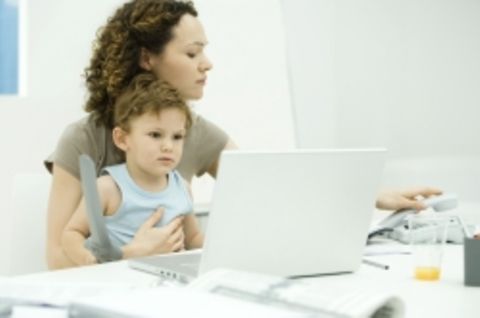 Nach der Elternzeit: Hilfe beim Wiedereinstieg in den Job