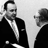 Genscher hatte maßgeblich an der Bildung der ersten sozialliberalen Koalition mitgewirkt, in der er dann im Oktober 1969 Innenminister wurde