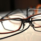 "Ich würde mir für die 500 Euro eine vernünftige Gleitsichtbrille mit drei Zonen kaufen, die ich mir sonst nicht leisten kann. Leider würde das auch mit dem Konsumgutschein nicht funktionieren, da ich in meinem angespannten monatlichen Etat (ALG I) keine 100-200 Euro frei machen kann!"    Gotthard H.  Gesetzt den Fall, die Bürger bekämen tatsächlich Konsumgutscheine in Höhe von 500 Euro. Was würden sie damit machen? Und wären sie bereit, einen Eigenanteil obendrauf zu legen? Das fragten wir die stern.de-Leser. Hier die Ergebnisse.