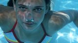 Gelingt es Ihnen, im  Schwimmbecken eine  Bahn weit zu tauchen?     Dann verfügen Sie über ein gutes Verhältnis  zwischen Lungenvolumen und  Körpergröße. Sie beweisen gute Nerven,  weil Sie lange dem natürlichen Impuls  widerstehen, nach Luft zu schnappen.  Zudem bewegen Sie sich unter  Wasser ökonomisch und verschwenden  nicht unnötig Sauerstoff.  Diese Begabung hilft  beim Sporttauchen. Auf gute Schwimmer oder  Ausdauersportler lässt dieser Test allerdings  nicht schließen.