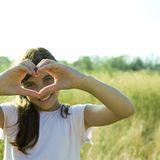 "Sie würde die gleiche Botschaft wie Gottes Sohn zu uns bringen, allerdings würde sie darauf hinweisen dass Unterschiede (weiblich, männlich, schlau oder nicht) absolut nicht wichtig sind im Bezug auf Rechte, Pflichten. Das gute Herz zählt", meint Tietz aus Rosenheim