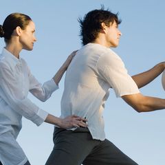 Entspannungsübungen wie Qigong können Seele und Körper wieder in Einklang bringen