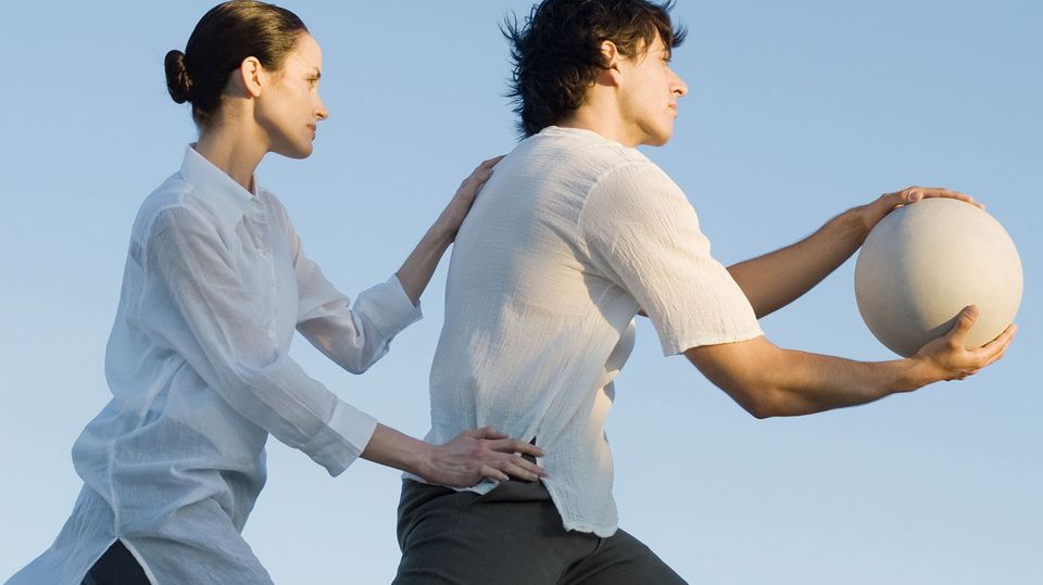 Entspannungsübungen wie Qigong können Seele und Körper wieder in Einklang bringen