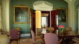 Die Bibliothek im Altbau: Behutsame Rückbesinnung auf die Ursprünge des Grandhotels vor 110 Jahren