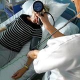 ... genießen großes Vertrauen bei der europäischen Bevölkerung. Krankenschwestern belegen mit einem Vertrauenswert von 86 Prozent den vierten Platz.