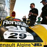 Bei den jüngsten Klassikern konnte der Renault Alpine einer wahren Le-Mans-Legende nur wenig entgegen setzen. In der Gruppe der Wagen, die zwischen 1971 und 1979 den Höllenritt von Le Mans durchgestanden haben siegten Jürgen Barth im Duett mit Jean-Marc Luco mit dem selben Porsche 936, mit er bereit 31 Jahre zuvor triumphiert hatte