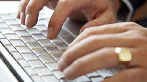 Das Recht am eigenen Bild hindert die Kinderporno-Fahnder, Opfer und Täter zu ermitteln