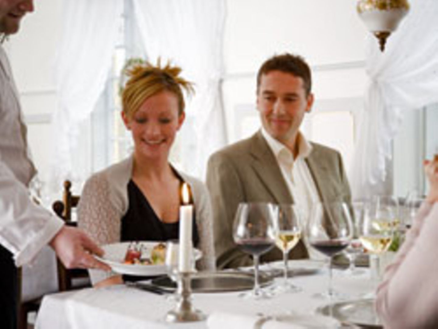 Ein Restaurantbesuch kann viel Spaß machen, doch als Gast sollte man die eigenen Rechte und Pflichten kennen
