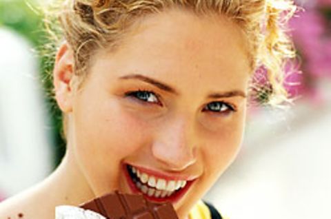 Ernährungsumstellung mit rigiden Vorgaben ist selten erfolgreich - gönnen Sie sich ruhig mal ein Stück Schokolade