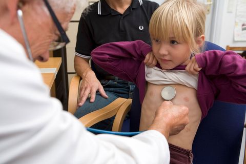 Das Vorsorgeprogramm für Kinder und Jugendliche umfasst insgesamt 14 Untersuchungen