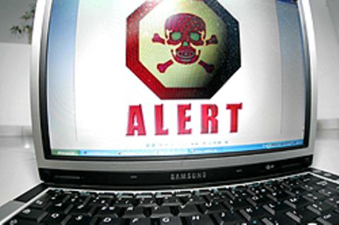 Vorsicht bei der Eingabe von Kreditkartennummern: so mancher Hacker freut sich über die Daten