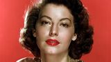 Glitzernd posiert Ava Gardner, Ex-Frau von Frank Sinatra, in den 50er Jahren