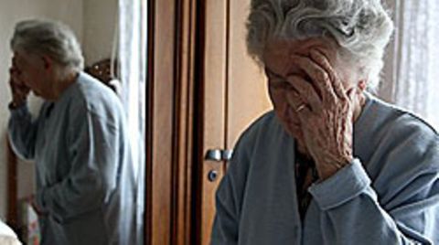 Jedes Jahr erkranken rund 250.000 Menschen in Deutschland an Alzheimer. Ein neuer Wirksstoff soll die Behandung revolutionieren