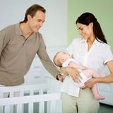 "Was mir ein Gutschein bringen würde?? Rein gar nichts. Ich wünsche mir stattdessen eine Zukunftsperspektive für meine Kinder, meine Frau und mich. Den Gutschein können sich diese selbstherrlichen Lobbykraten dahin stecken, wo die Sonne nicht hinscheint."    Helmut K.  Gesetzt den Fall, die Bürger bekämen tatsächlich Konsumgutscheine in Höhe von 500 Euro. Was würden sie damit machen? Und wären sie bereit, einen Eigenanteil obendrauf zu legen? Das fragten wir die stern.de-Leser. Hier die Ergebnisse.