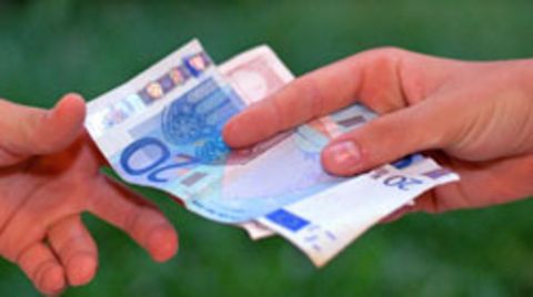 Noch vor Jahresende anstehende Ausgaben zu erledigen, kann bares Geld wert sein