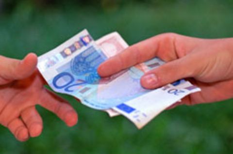 Noch vor Jahresende anstehende Ausgaben zu erledigen, kann bares Geld wert sein