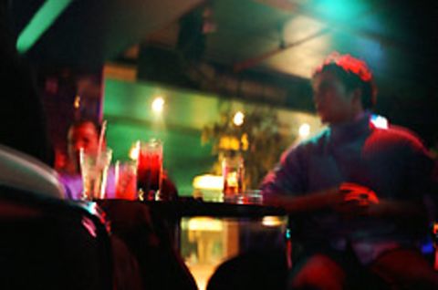 In einer Berliner Bar soll sich der 16-jährige Lukas W. zu Tode gesoffen haben