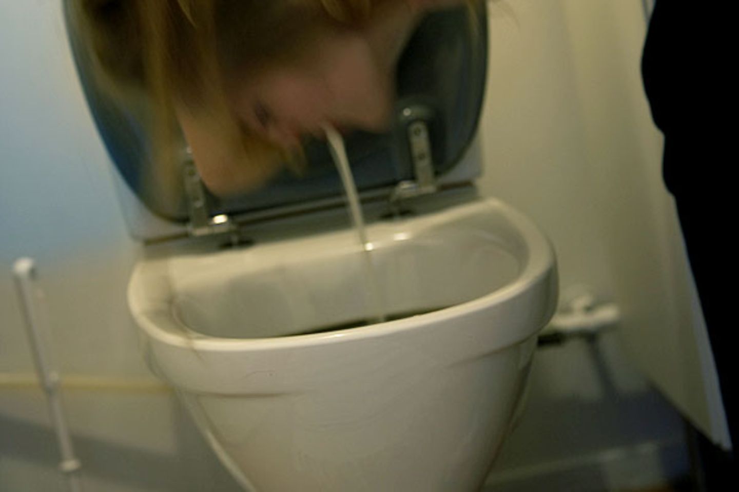 "Das ist aus Gründen der Gesundheitskosten verboten. Eine solche Mischung der beiden übelsten Genres des Fernsehens, DSDS und Volksmusik, würde wegen der vielen Übelkeitsreaktionen die Krankenkasse in den Konkurs treiben", schreibt Hans-Werner Lange aus Regensburg